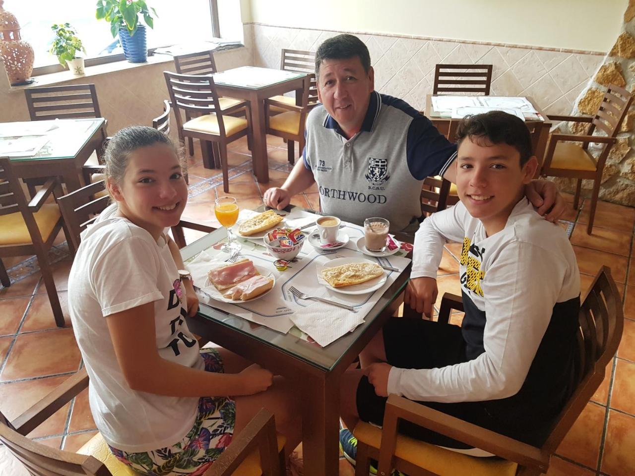 Hostal Palomares Salobrena Luaran gambar